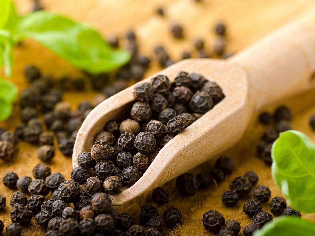 Black Pepper Product 01